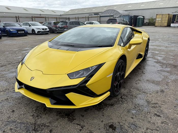 Lamborghini Huracan in for work
