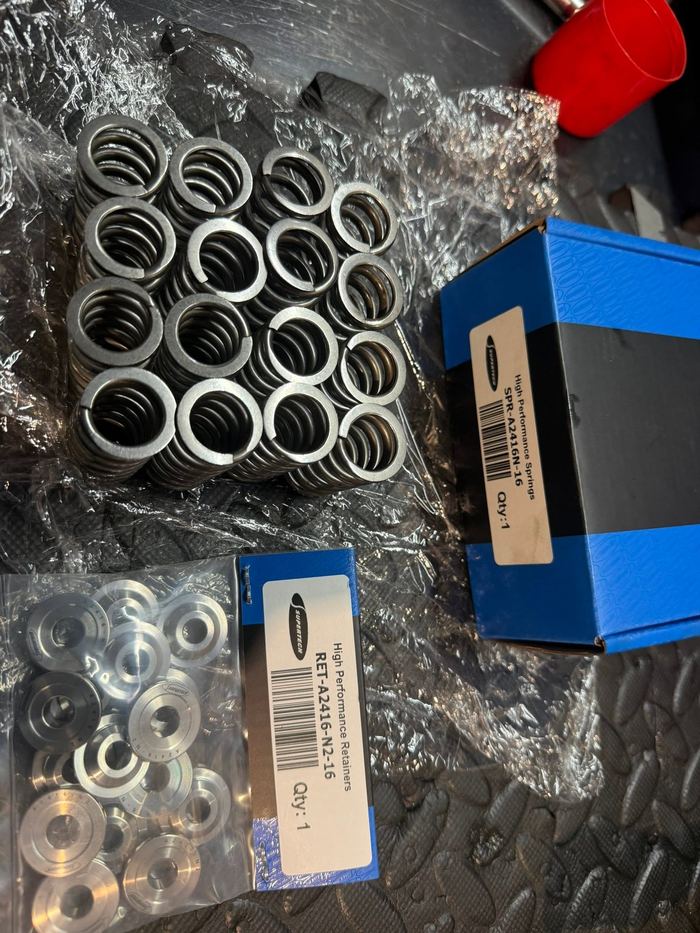 Valve springs and retainers